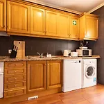 Spaceful Apartment In Albufeira